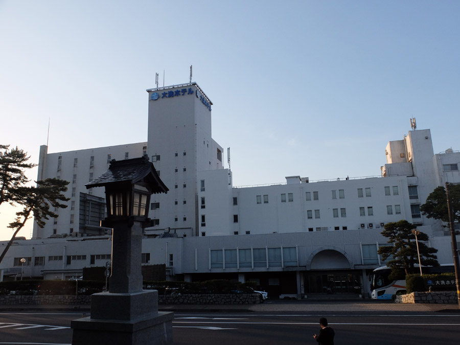 神磯の鳥居の日の出