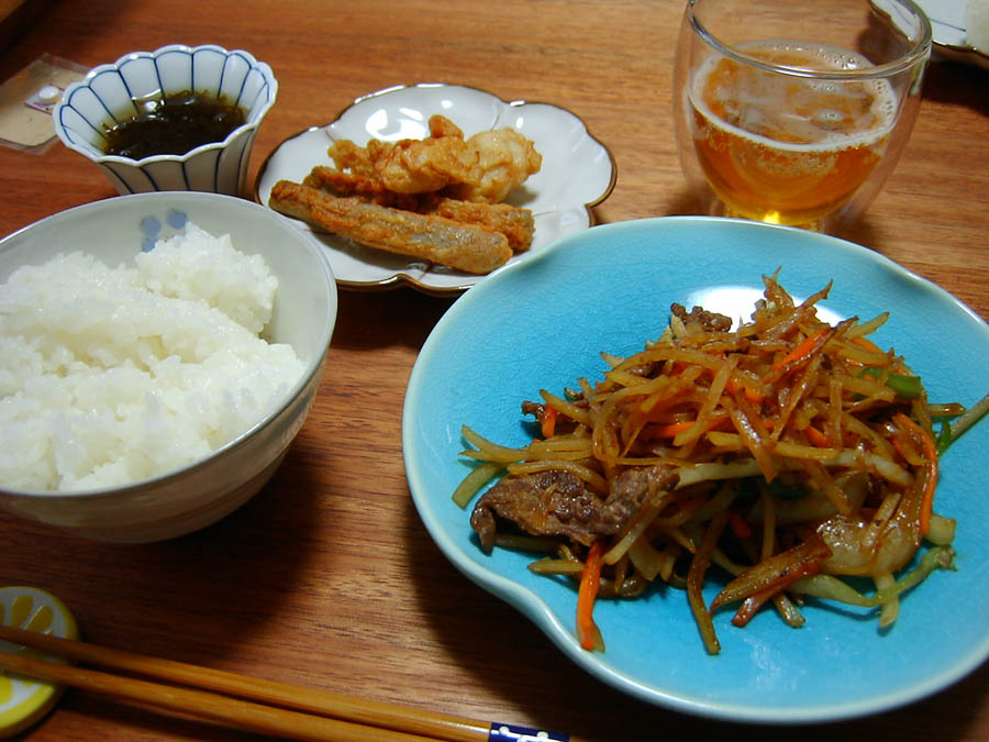 細切りじゃがいもと牛肉の甘辛炒め