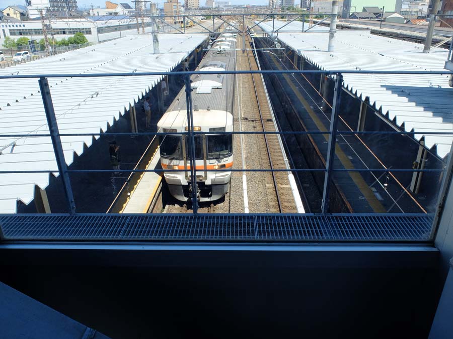 JR大垣駅から名古屋へ