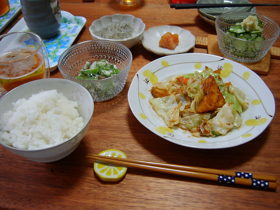 キャベツたっぷり肉味噌炒め