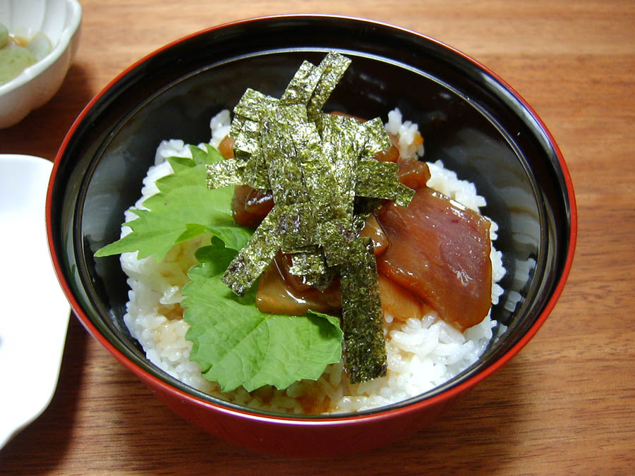 マグロ丼