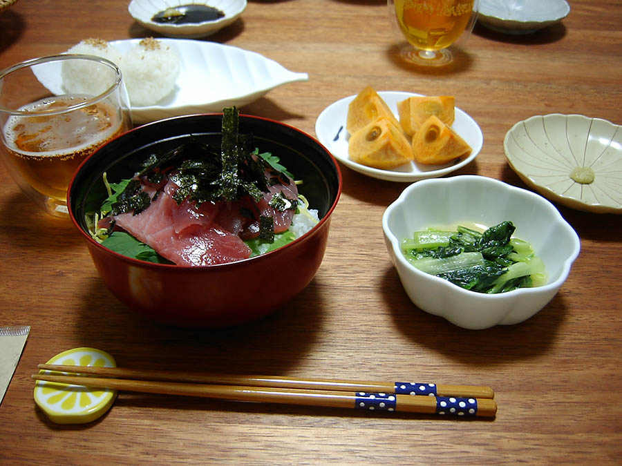 マグロ丼