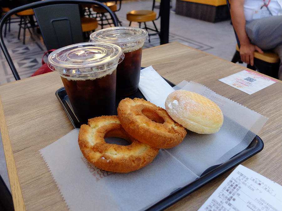 京都駅のミスドで朝食