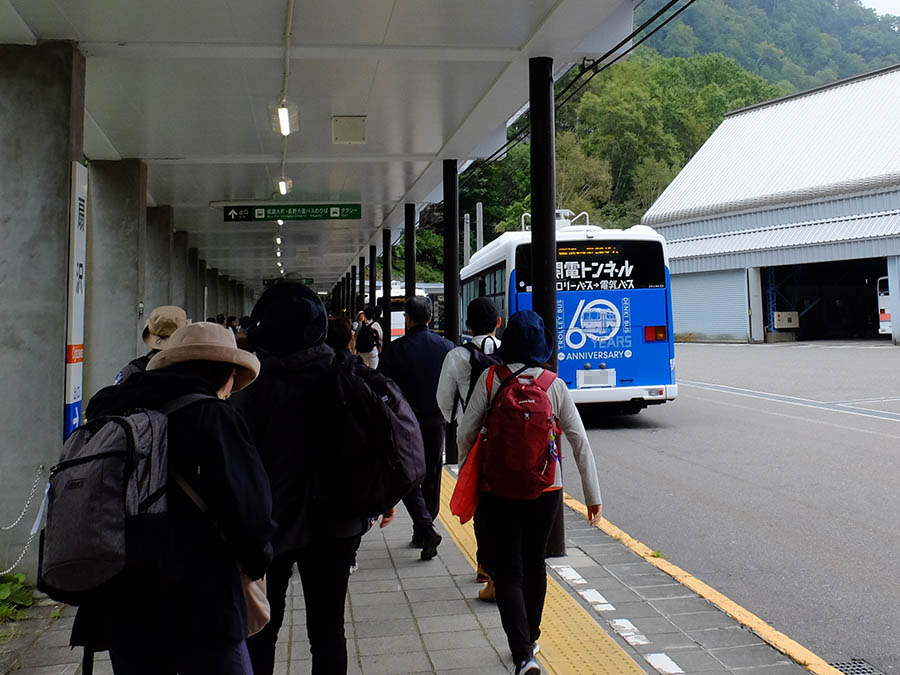 関電トンネル電気バスで扇沢へ