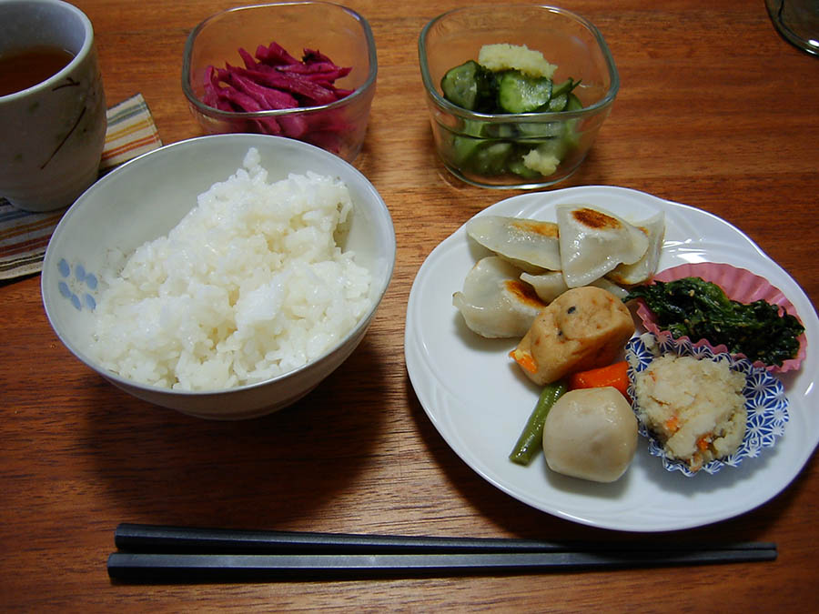 おかずと一口餃子