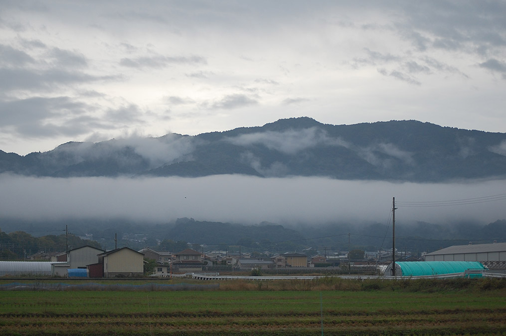 龍王山と西殿塚古墳