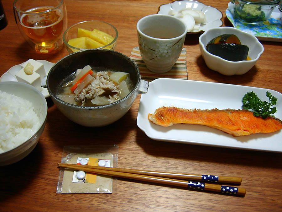 焼き鮭と豚汁