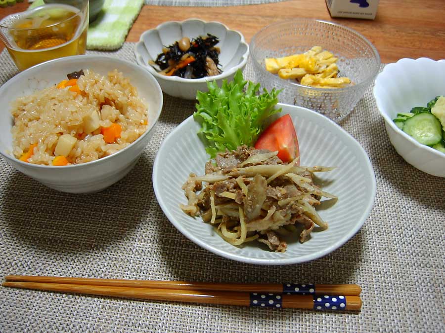 牛しぐれ煮とおこわ