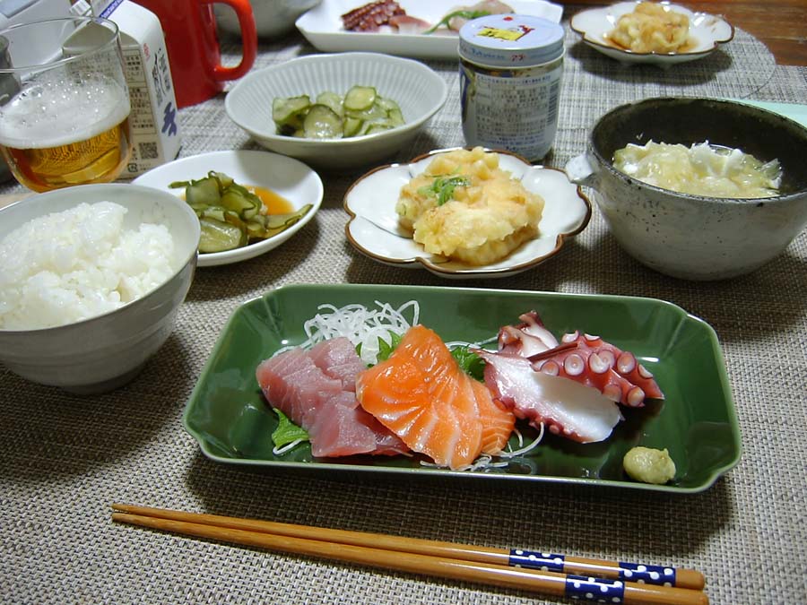 タコと鮭とマグロのお造り